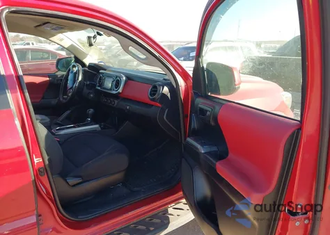 2017 Toyota Tacoma Sr5 V6 z USA, uszkodzony, nr VIN 5TFAZ5CN9HX026386